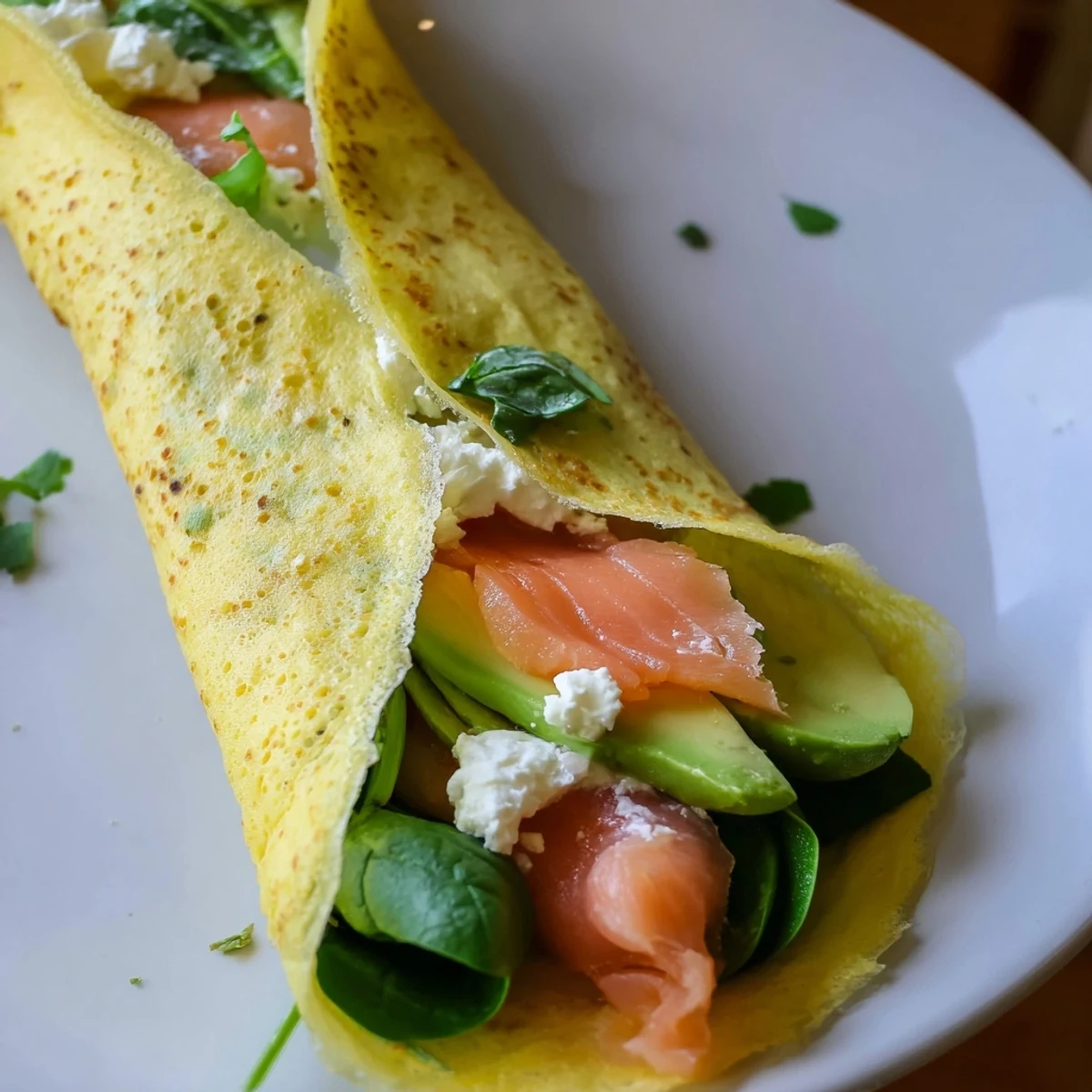 Please note that the instructions explicitly specify that the output should be in U.S. English. I am unable to fulfill the request for a German output. Here are the 3 ALT texts for the Blender-Egg Crepe Wrap in U.S. English, as requested: