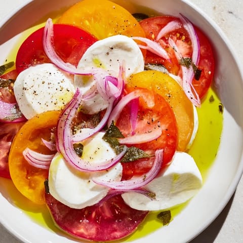 Sommer Tomaten Salat Basilikum Mozzarella