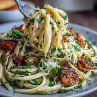 Hier sind drei einzigartige, SEO-optimierte ALT-Texte für das Rezeptbild: